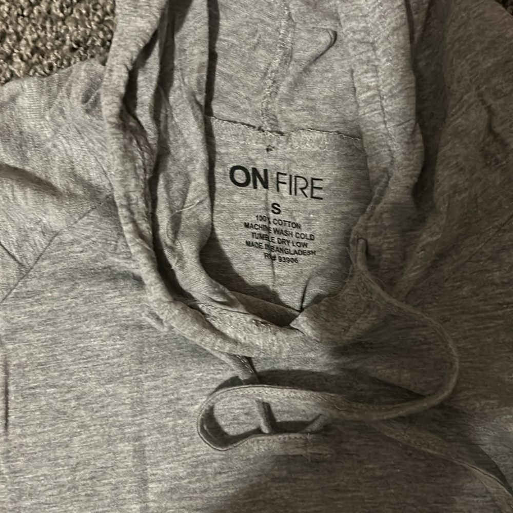 Lightweight top - Picture 2 of 2